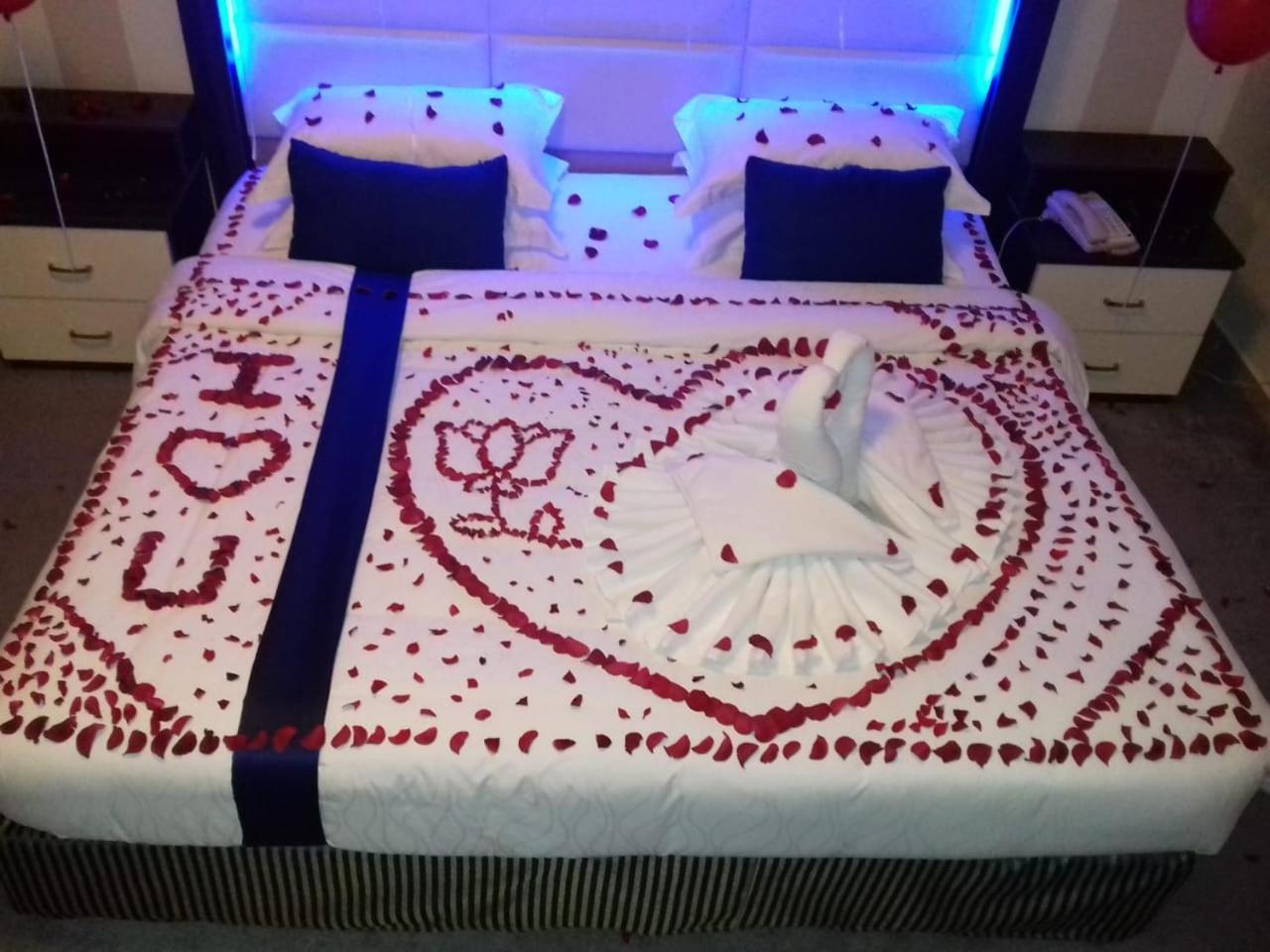 Blue Night Hotel Jeddah Room photo